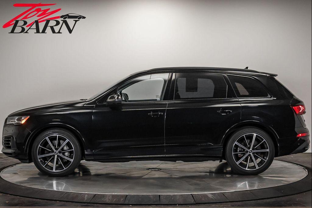 used 2023 Audi Q7 car, priced at $52,490