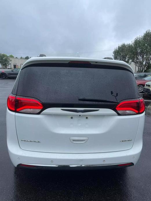 used 2018 Chrysler Pacifica car, priced at $13,995