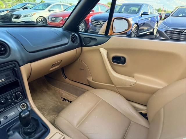 used 2000 Mazda MX-5 Miata car, priced at $7,999