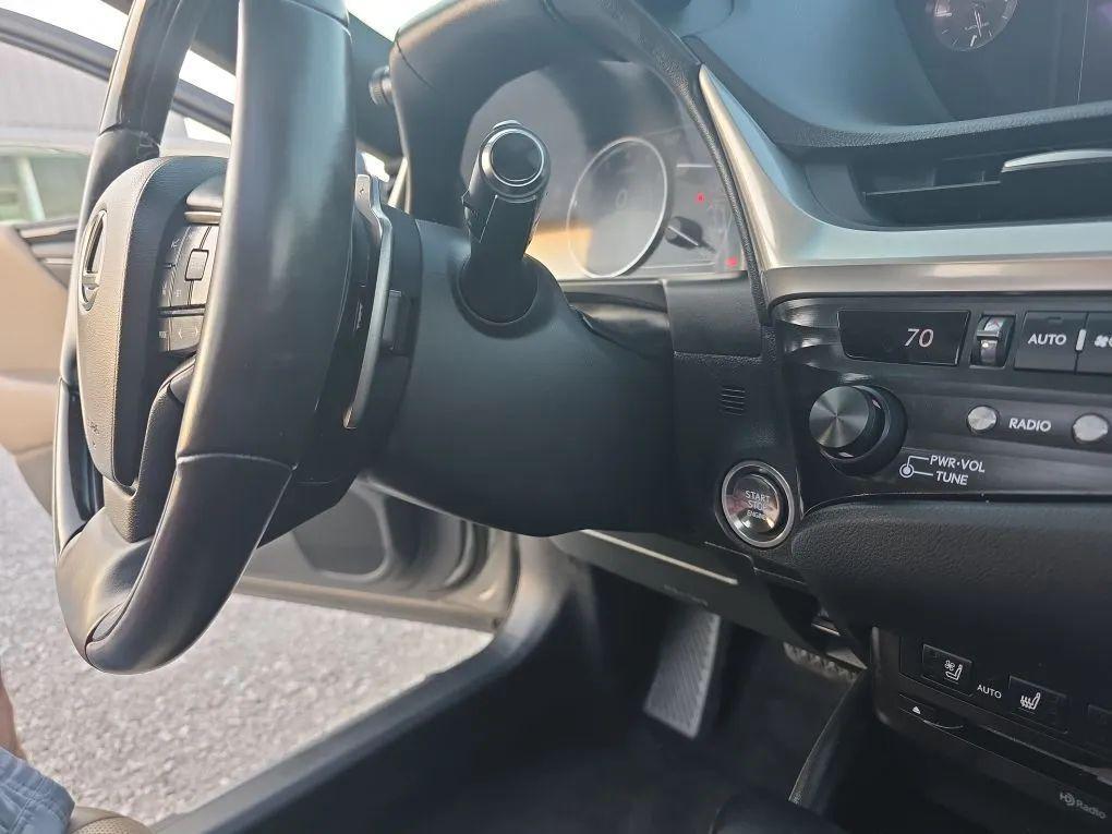 used 2020 Lexus ES 350 car, priced at $28,998