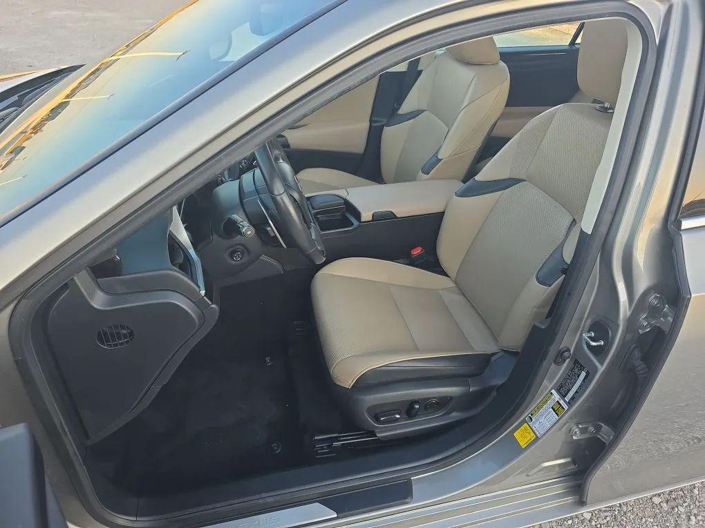 used 2020 Lexus ES 350 car, priced at $28,998