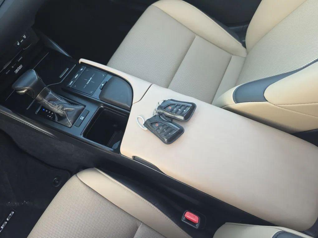 used 2019 Lexus ES 350 car, priced at $31,998