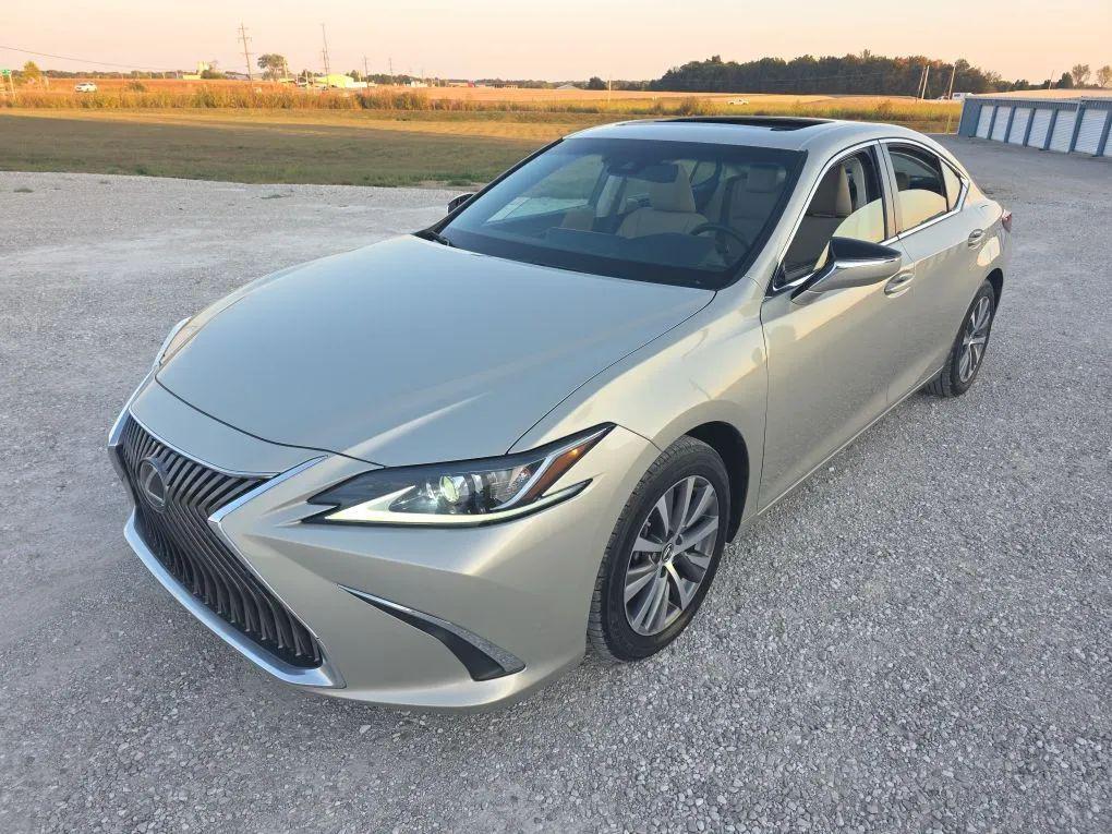 used 2019 Lexus ES 350 car, priced at $31,998