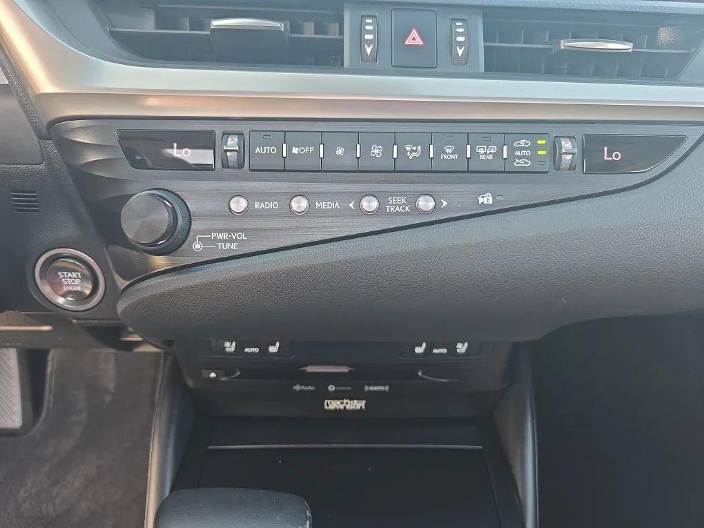 used 2019 Lexus ES 350 car, priced at $31,998