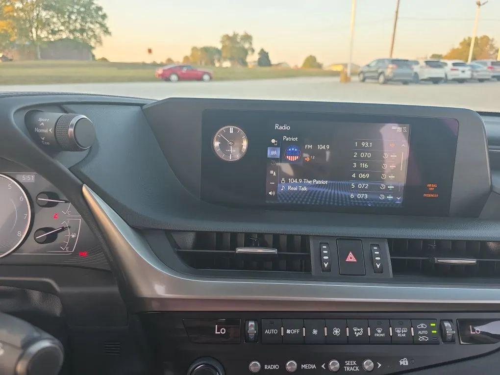 used 2019 Lexus ES 350 car, priced at $31,998