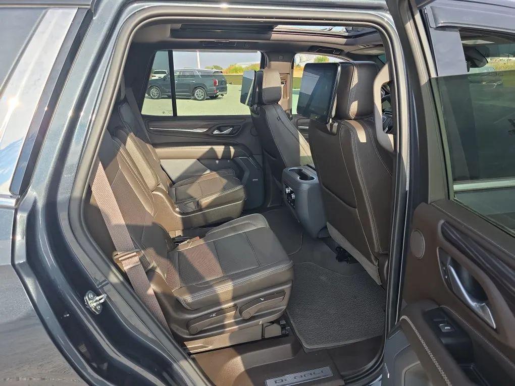 used 2021 GMC Yukon car, priced at $52,977