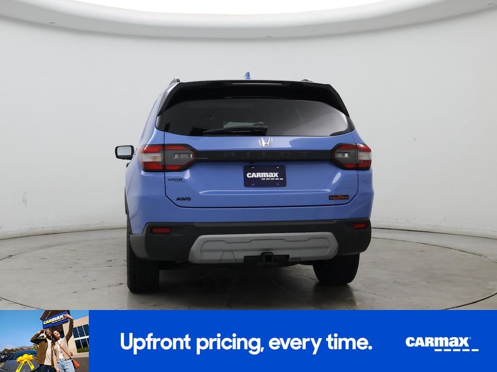 used 2025 Honda Pilot car, priced at $45,998
