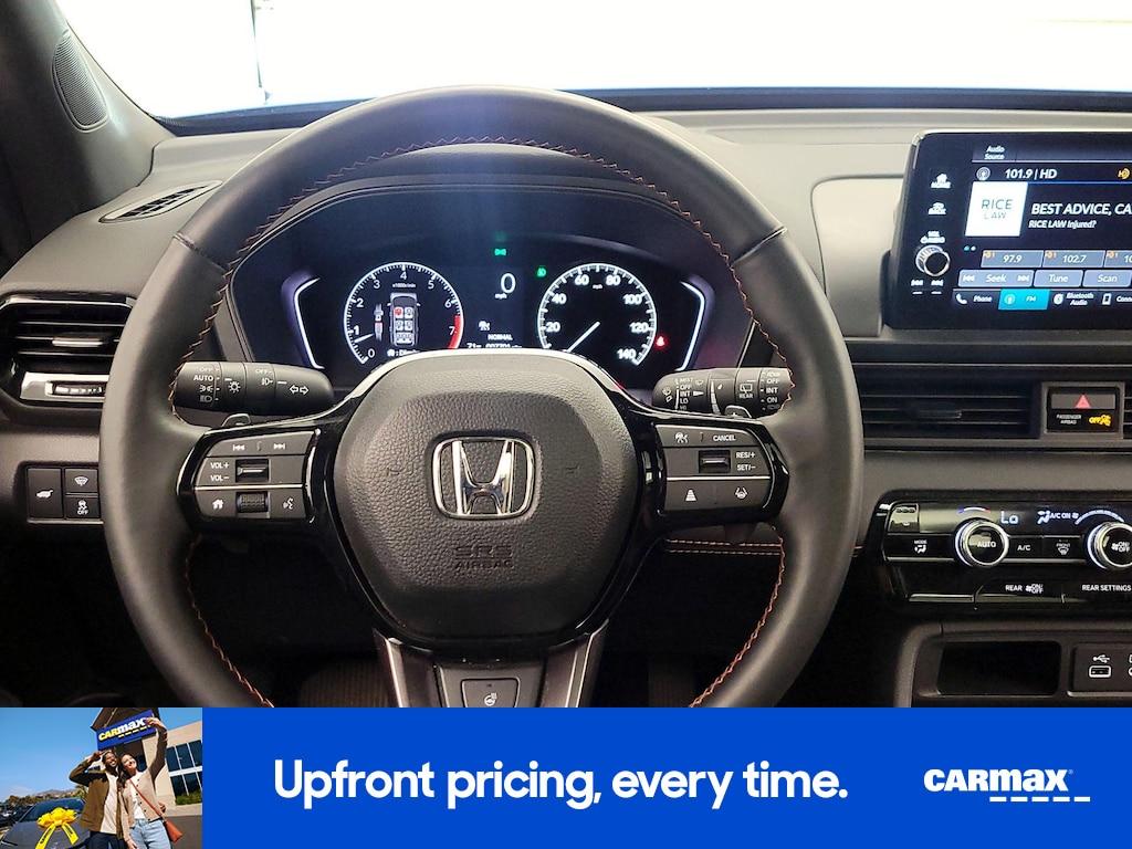 used 2025 Honda Pilot car, priced at $45,998