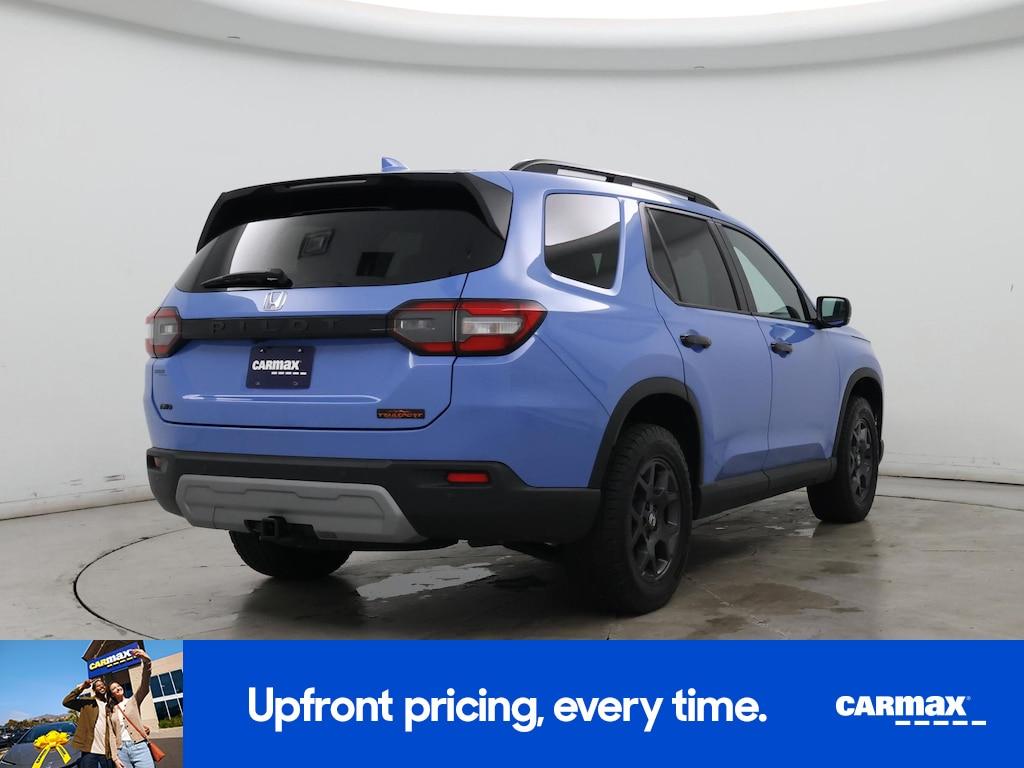 used 2025 Honda Pilot car, priced at $45,998