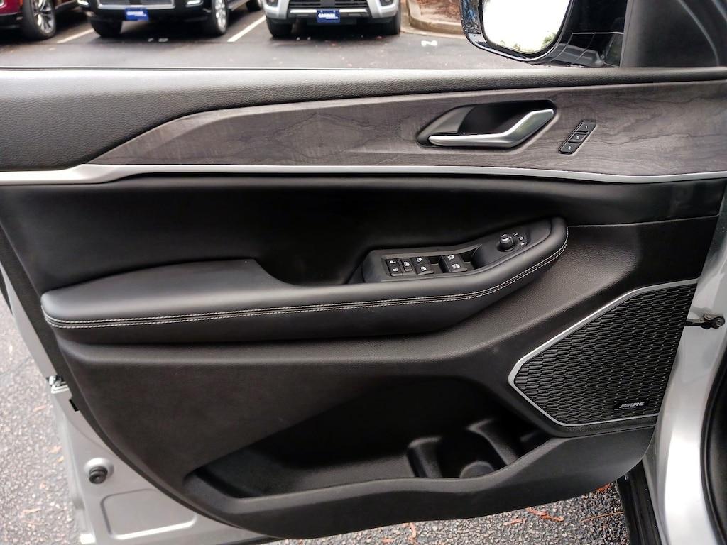 used 2022 Jeep Grand Cherokee car, priced at $30,998