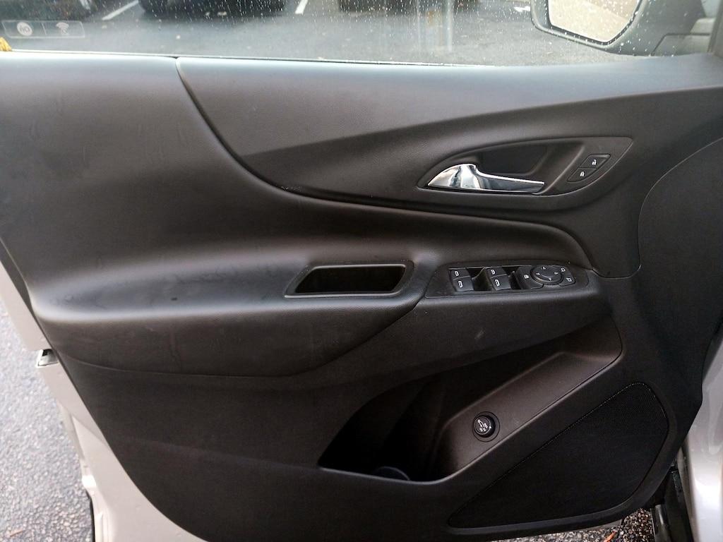 used 2022 Chevrolet Equinox car, priced at $22,998