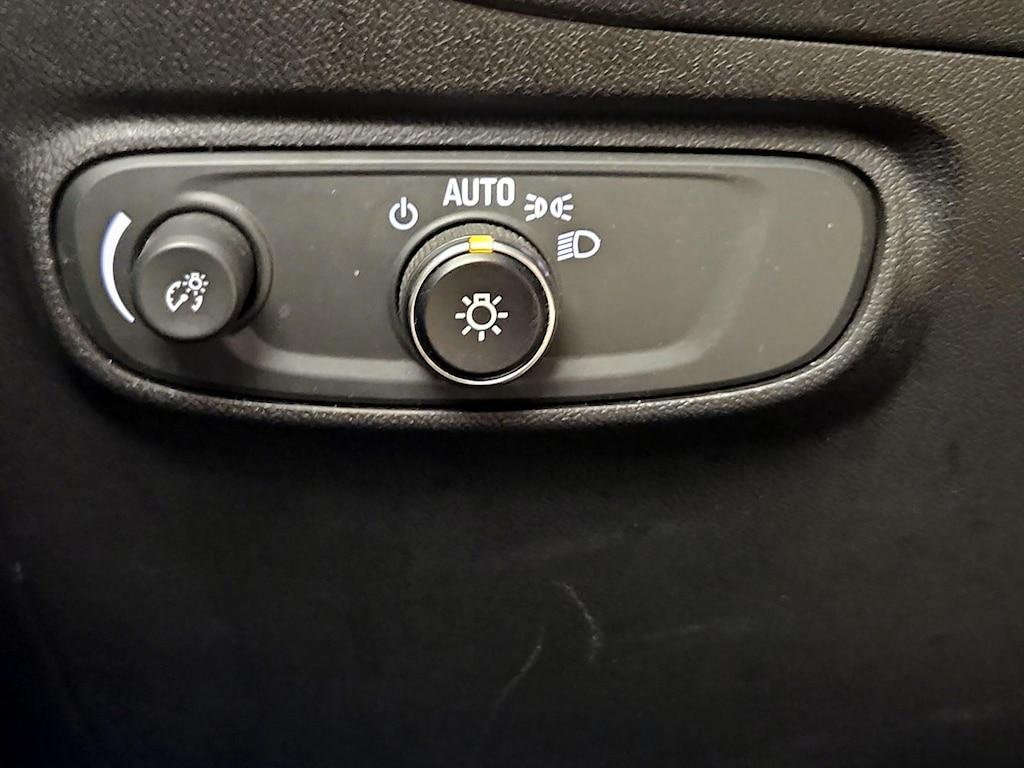 used 2023 Chevrolet Equinox car, priced at $19,998