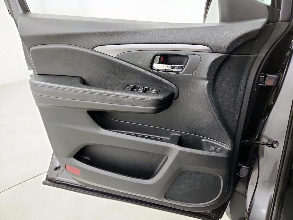 used 2017 Honda Pilot car, priced at $18,998