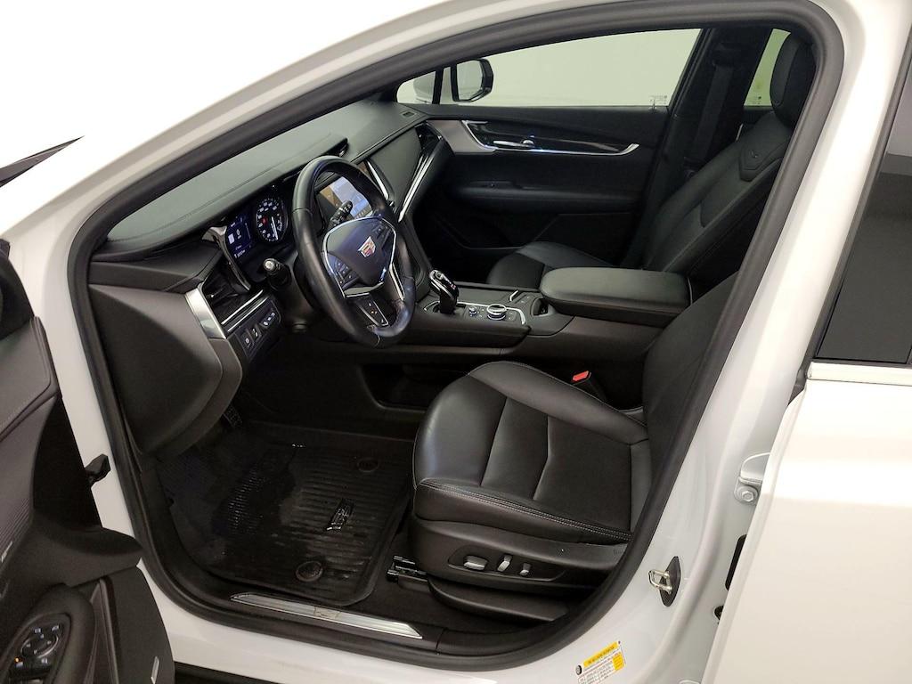 used 2021 Cadillac XT5 car, priced at $33,998