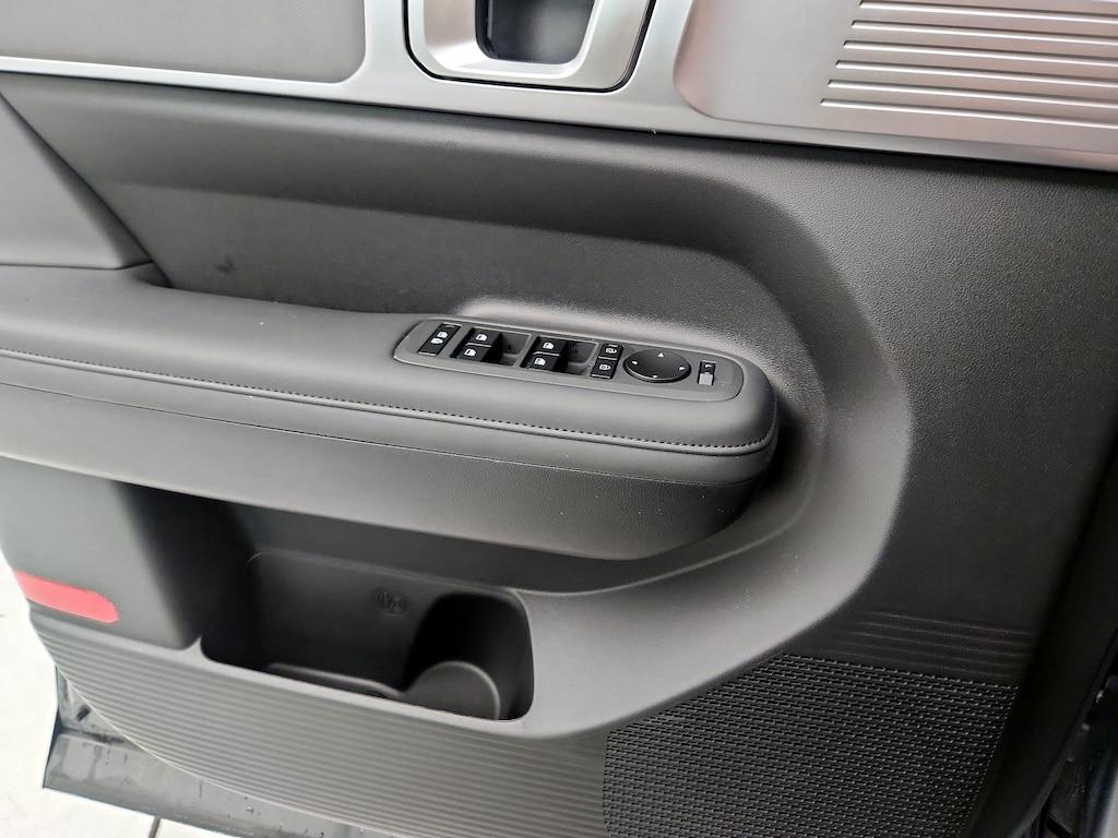 used 2025 Hyundai Santa Fe car, priced at $38,998