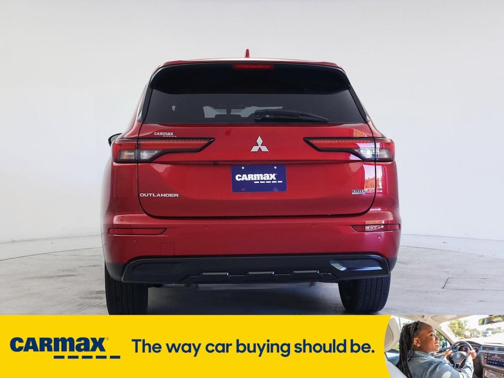 used 2022 Mitsubishi Outlander car, priced at $25,998
