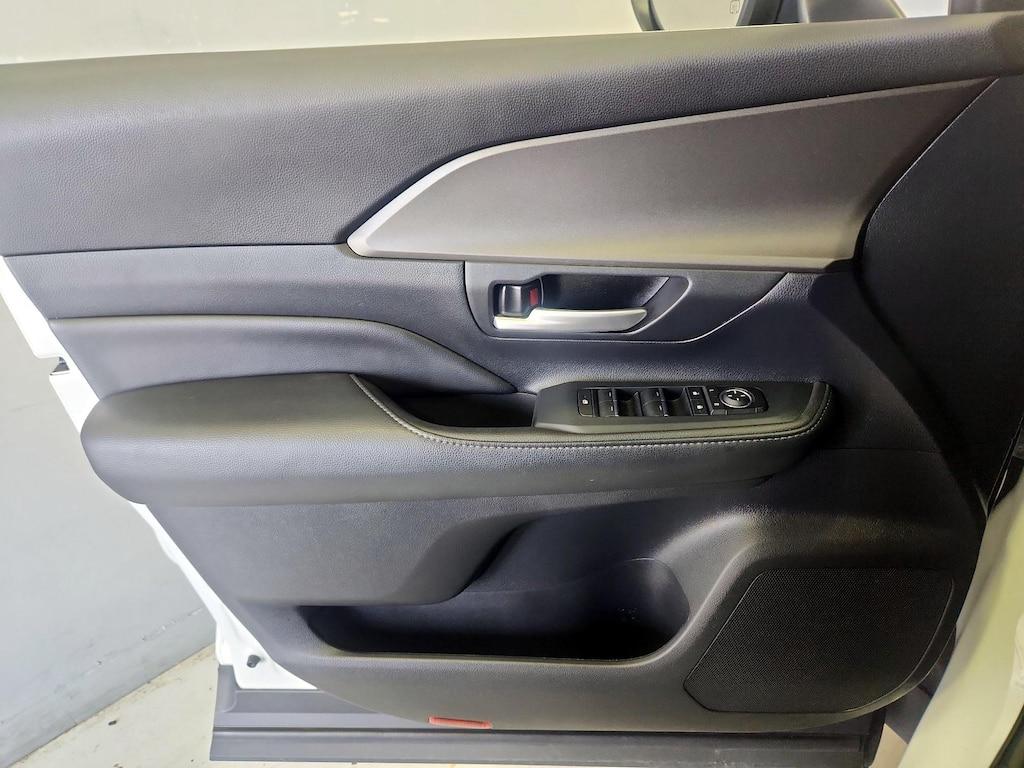 used 2024 Toyota Grand Highlander car, priced at $42,998