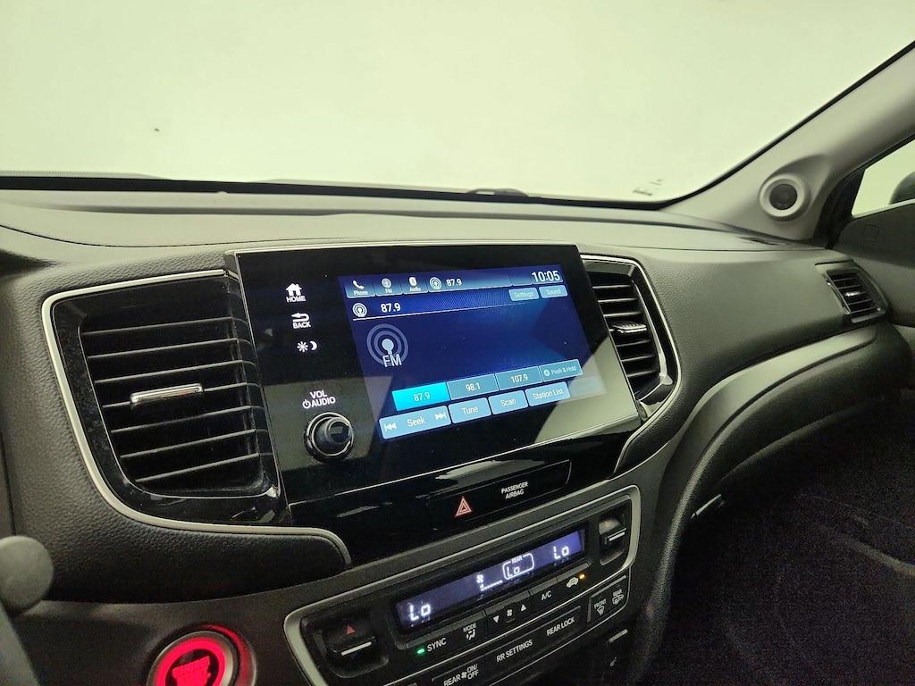 used 2022 Honda Pilot car, priced at $29,998