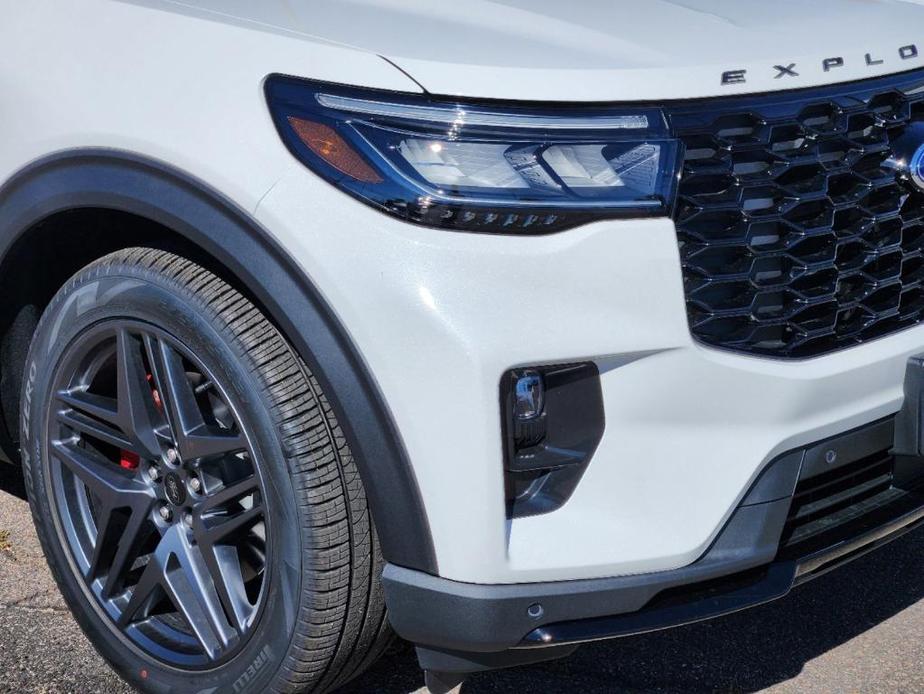 new 2025 Ford Explorer car, priced at $61,189