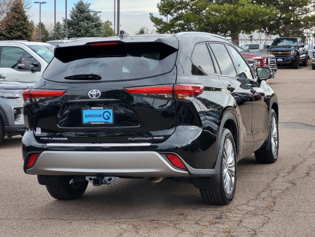 used 2022 Toyota Highlander car, priced at $42,593