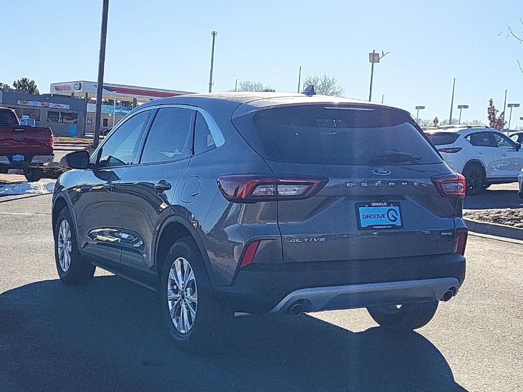 new 2025 Ford Explorer car, priced at $52,639