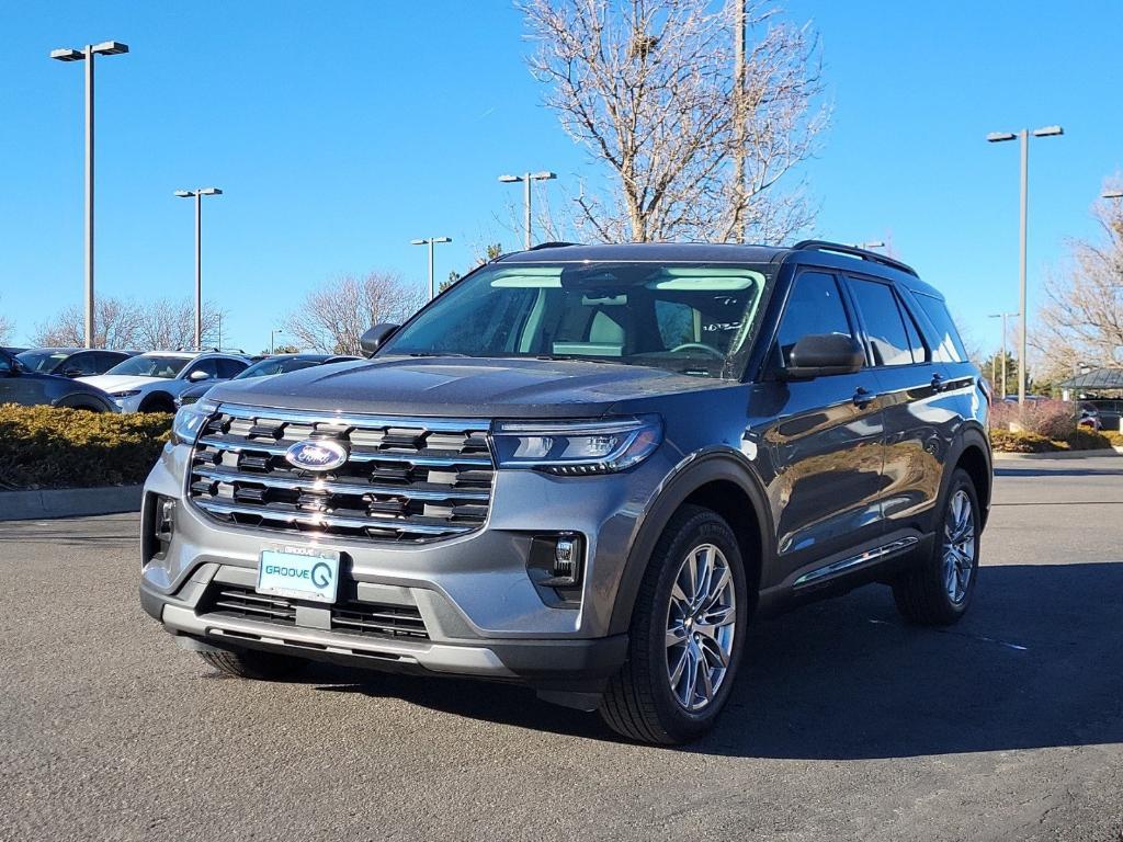 new 2025 Ford Explorer car, priced at $47,304