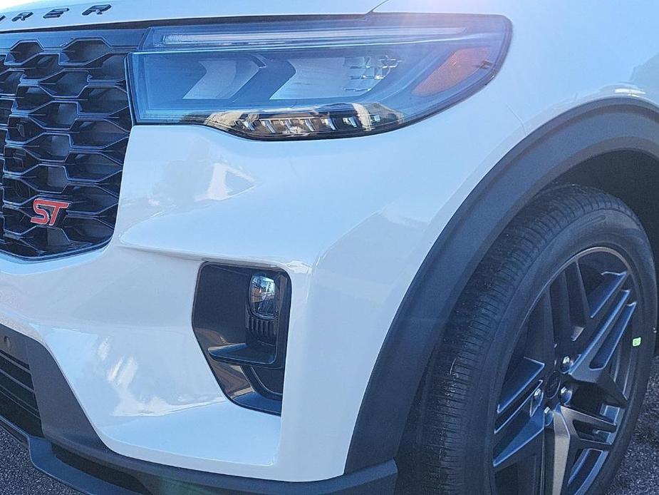 new 2025 Ford Explorer car, priced at $61,189