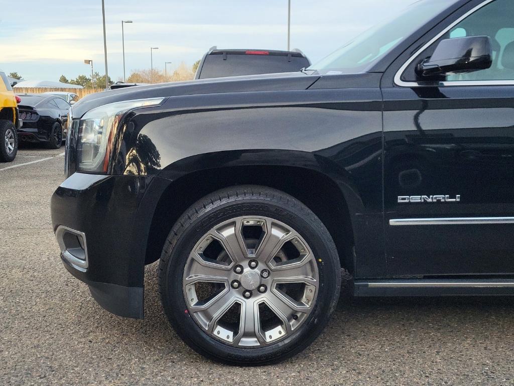 used 2016 GMC Yukon car, priced at $25,292