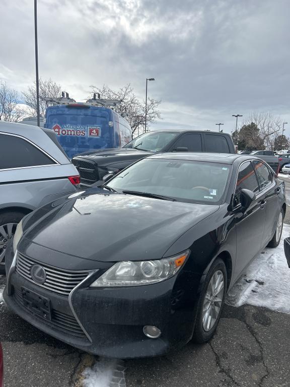 used 2013 Lexus ES 300h car, priced at $14,091