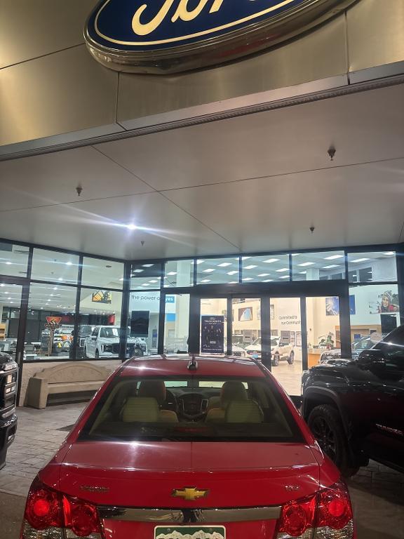 used 2015 Chevrolet Cruze car, priced at $9,198