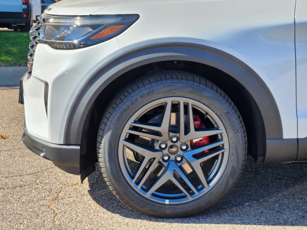 new 2025 Ford Explorer car, priced at $61,189