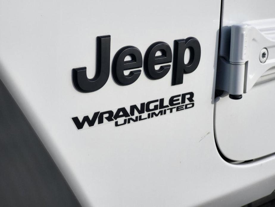 used 2022 Jeep Wrangler Unlimited car, priced at $28,591