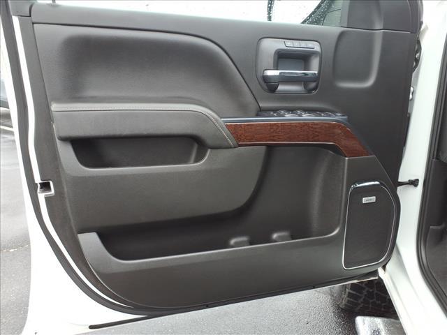 used 2018 GMC Sierra 1500 car, priced at $31,995