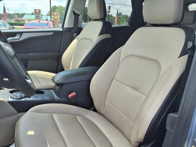 used 2022 Ford Escape car, priced at $23,912