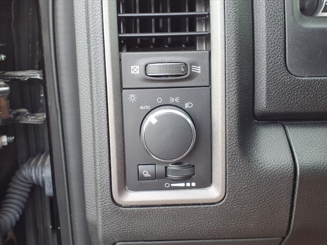 used 2022 Ram 1500 Classic car, priced at $27,995