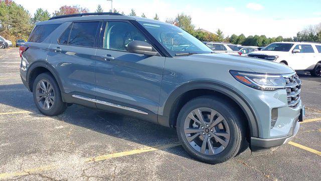 new 2025 Ford Explorer car