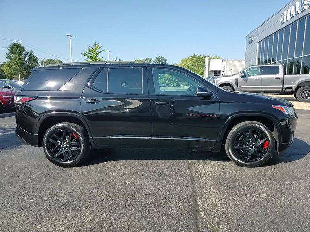 used 2021 Chevrolet Traverse car, priced at $35,490