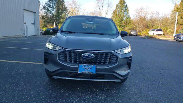 new 2025 Ford Escape car, priced at $31,480