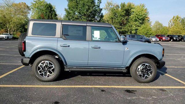 new 2024 Ford Bronco car, priced at $54,061