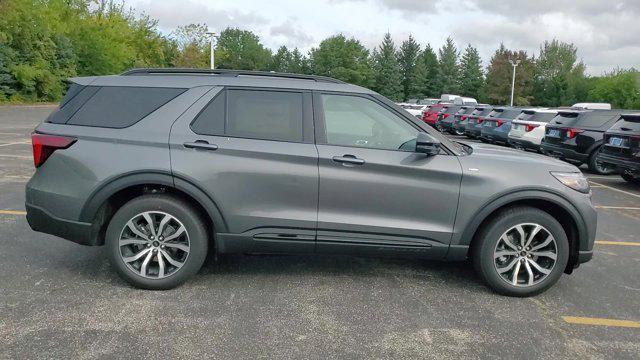 new 2025 Ford Explorer car, priced at $44,373