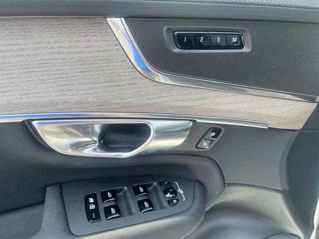 used 2025 Volvo XC90 car, priced at $59,490