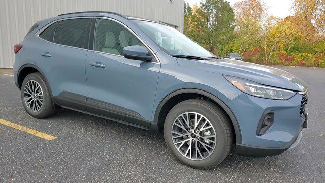 new 2025 Ford Escape car, priced at $41,214