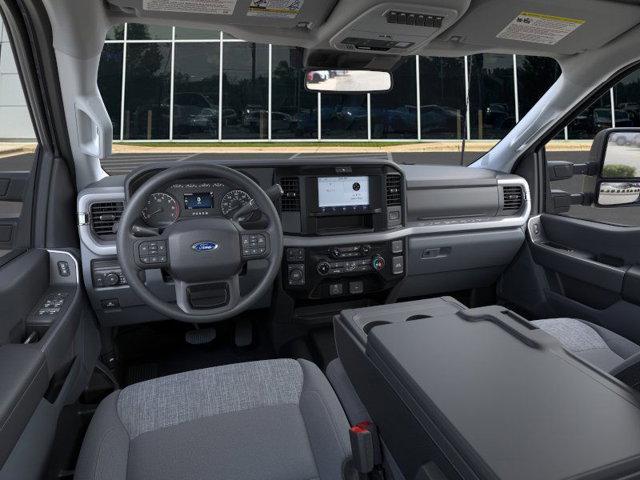 new 2025 Ford F-250 car, priced at $62,615