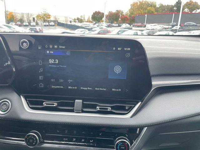 used 2025 Chevrolet Equinox car, priced at $28,549