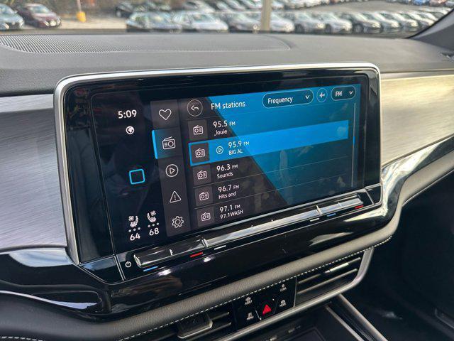 used 2025 Volkswagen Atlas Cross Sport car, priced at $31,425