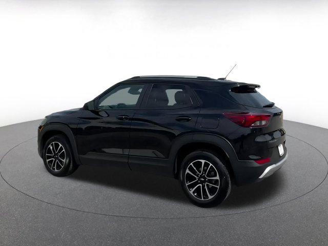 used 2025 Chevrolet TrailBlazer car, priced at $22,021