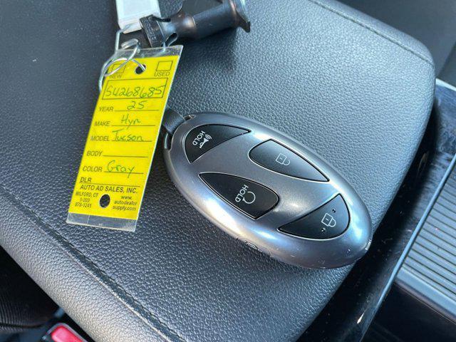 used 2025 Hyundai TUCSON Hybrid car, priced at $28,610