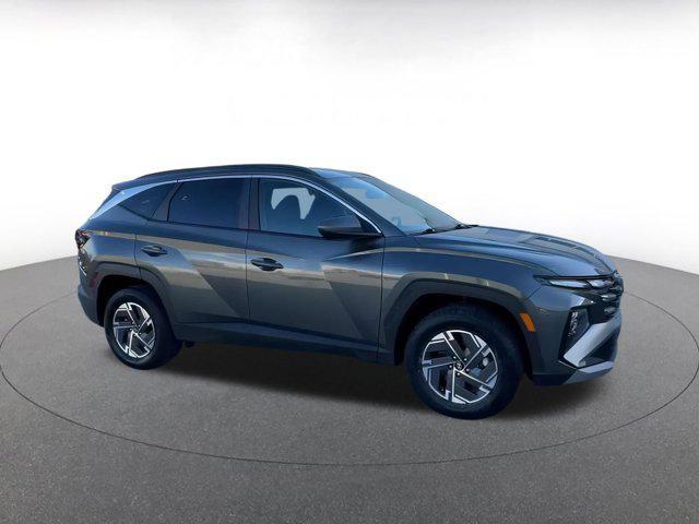 used 2025 Hyundai TUCSON Hybrid car, priced at $28,610