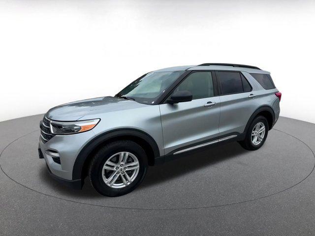 used 2024 Ford Explorer car, priced at $32,146