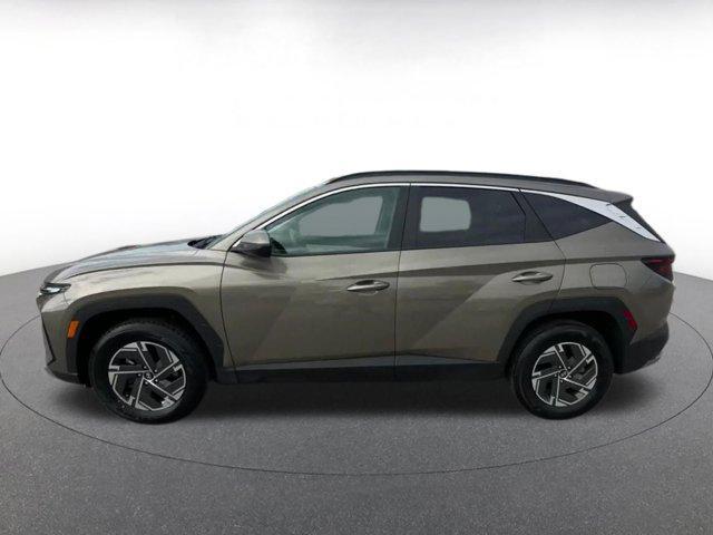 used 2025 Hyundai TUCSON Hybrid car, priced at $28,361